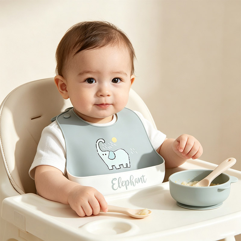 مريلة تغذية من السيليكون للأطف - مراجعة Baby Food Year Old وسعره