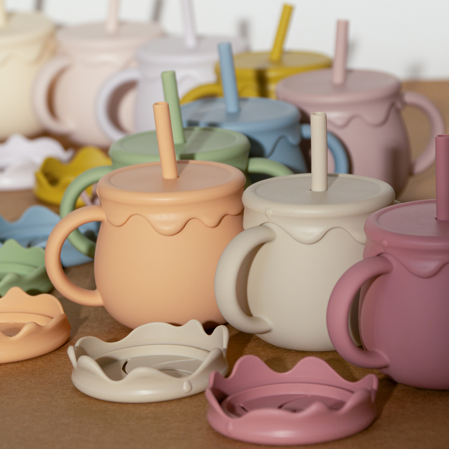 أكواب تغذية الطفل المحمولة دري - مراجعة Snack Cup Toddler وسعره