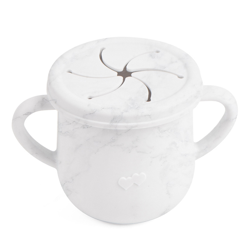 أكواب تغذية الطفل المصنوعة من  - مراجعة Snack Cup Toddler وسعره