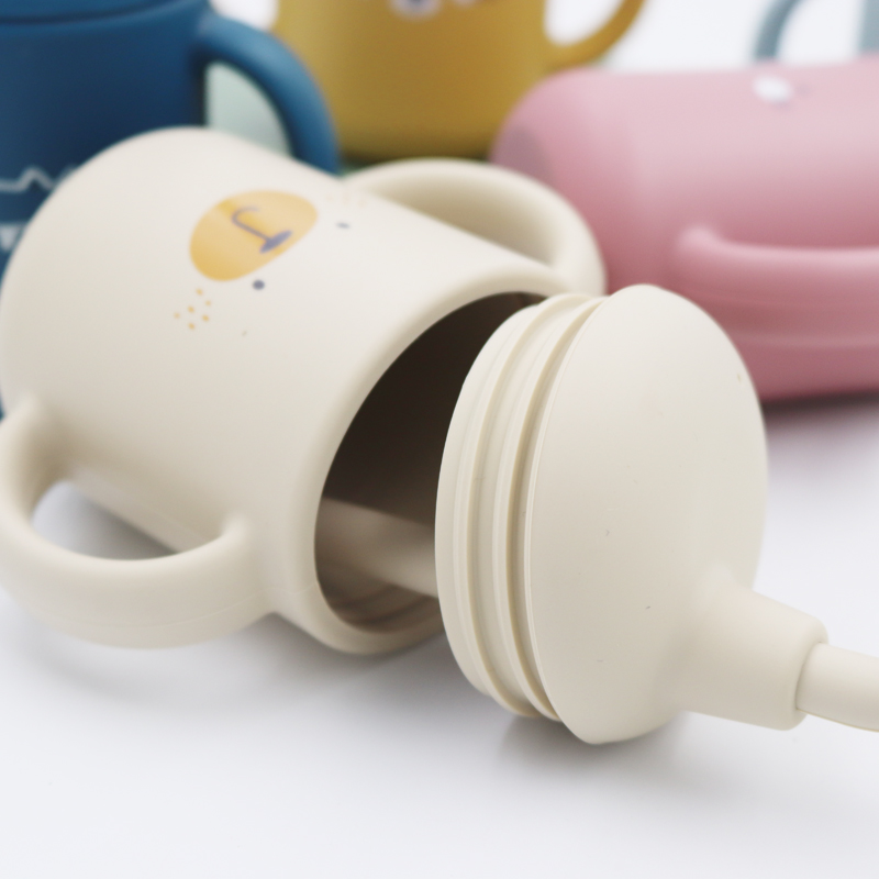 كوب سيليكون للأطفال بسعة 120 م - مراجعة Snack Cup Toddler وسعره