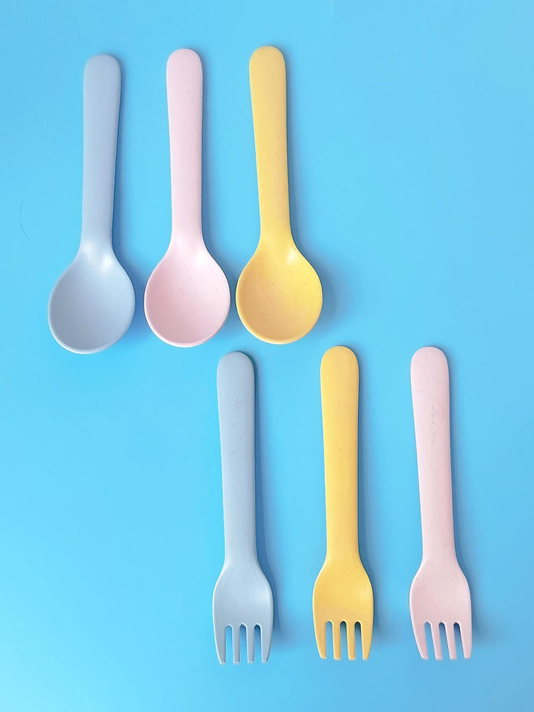 طقم أدوات مائدة من ألياف الخيز - مراجعة Baby Food Restaurant وسعره